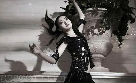 王剛女兒性感寫真照公開 明星女兒們私照大PK