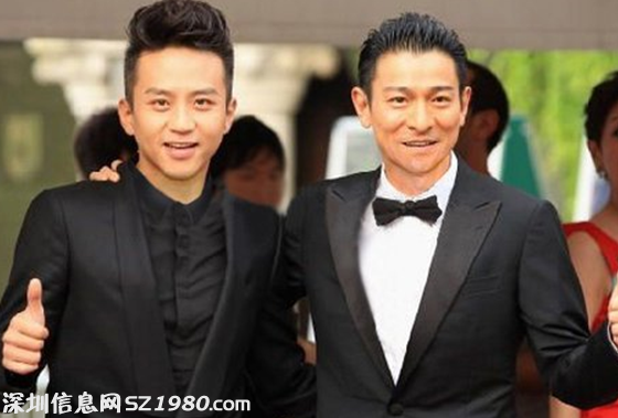 哈林謝娜組成'蕾哈娜'組合 鄧超搞笑模仿劉德華 哈林謝娜組成'蕾哈娜'組合 鄧超搞笑模仿劉德華