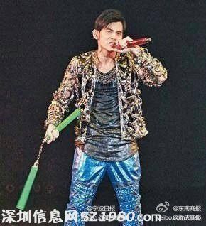 周董雙節(jié)棍被扣 機(jī)場安檢以為是武器網(wǎng)友:功夫片看多了(圖)