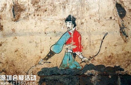 西安理工大漢代壁畫(huà)墓，這顏色搭配和現(xiàn)代人的審美不太一致。  