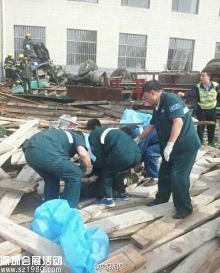 河北張家口發(fā)生嚴重車禍 已致8人死亡