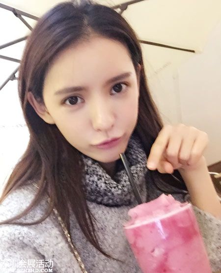 王思聰女友美艷私照曝光