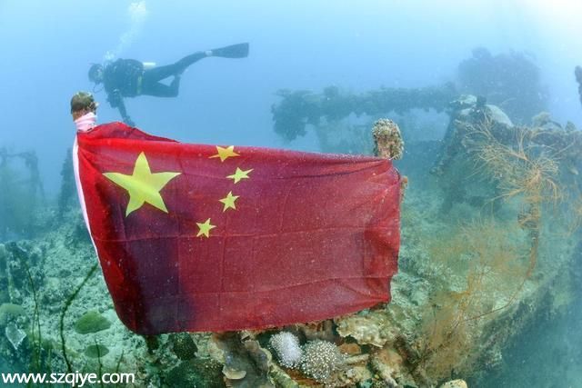 組圖：被美軍擊沉日本艦船插中國(guó)國(guó)旗