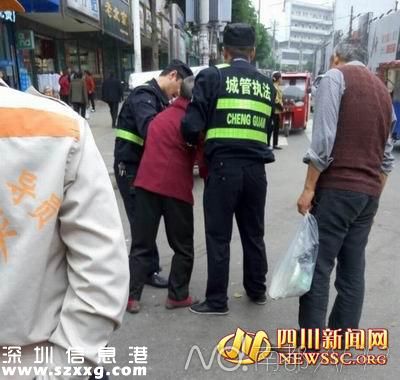 扶起老人后，在老人林家居的幫助下，太婆被安全送回家中。