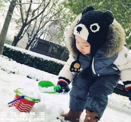 小土豆與粉嫩小女孩