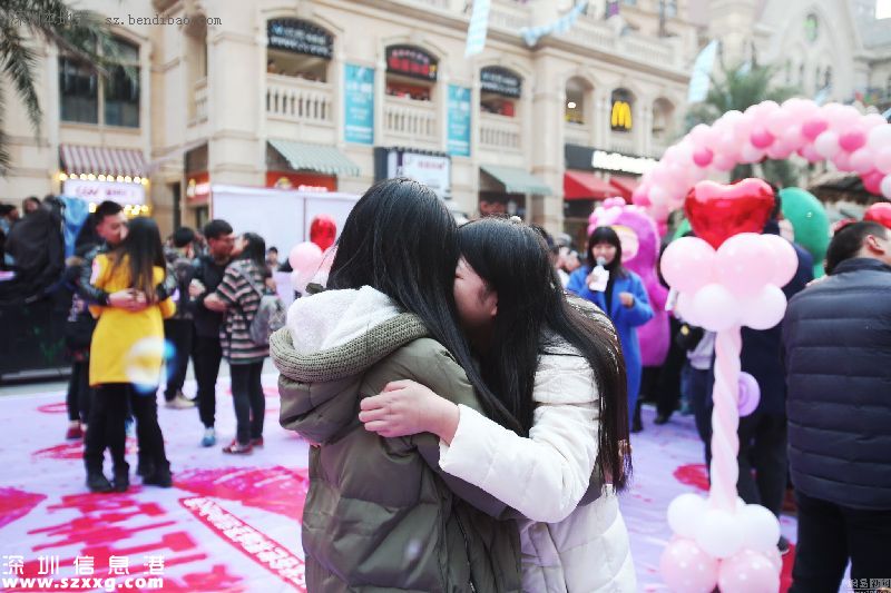 武漢舉辦接吻大賽 網(wǎng)友：各種姿勢(shì)各種體位