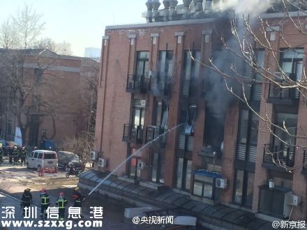清華大學(xué)爆炸1名博士后死亡 化學(xué)實(shí)驗(yàn)課全部暫停