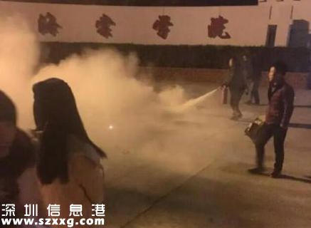 擺蠟燭表白被澆滅 還有悲劇無人機(jī)表白被劫機(jī)