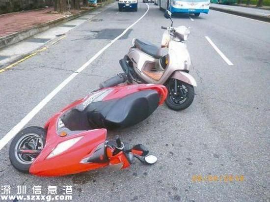 烏龜致車禍被逮捕圖為事故現(xiàn)場。