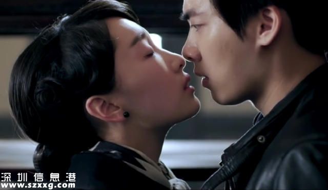 周冬雨主動索吻李易峰 她雖不招人待見卻是導(dǎo)演選角的紅人(圖)