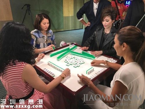 袁詠儀湊齊四姐妹打麻將 自曝差點(diǎn)和張智霖離婚