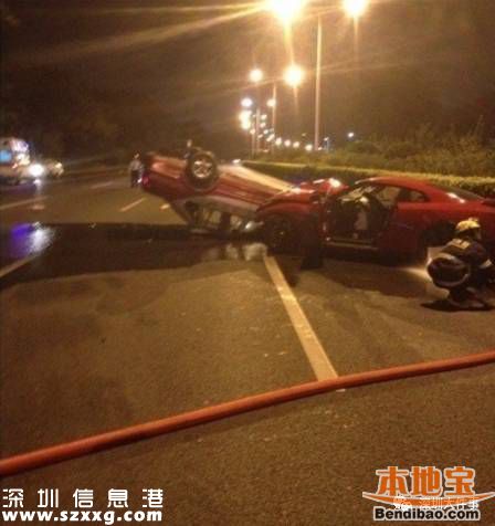 深圳百萬(wàn)跑車(chē)撞成廢鐵 司機(jī)回家睡覺(jué)