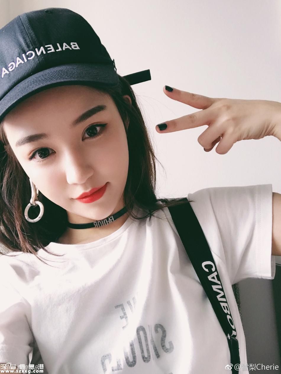 王思聰前女友雪梨迫不及待秀美腿 早春美照曝光