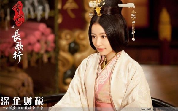林心如被贊不服老“女強(qiáng)人”，以打壓旗下新人為代價(jià)？