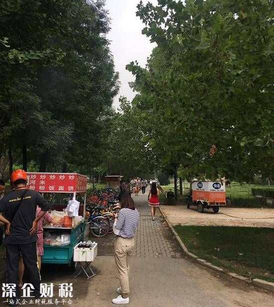 樂視總部遭債主躺地討債 有招聘網(wǎng)站開大巴攬客