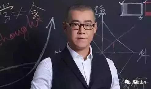 可惜，在我看來，李笑來與“雕爺牛腩”的那個(gè)雕爺，是我在中國這一大批新商業(yè)名人里，最惡心的兩位——堪比陳安之和翟鴻燊。