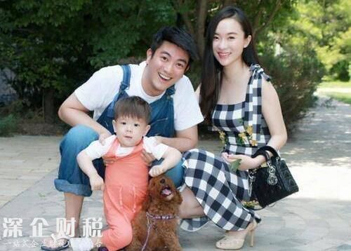 霍思燕疑承認二胎 杜江妻子霍思燕點贊嗯哼說漏嘴微博