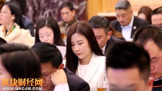“兩會(huì)”人大代表建議設(shè)立企業(yè)家日